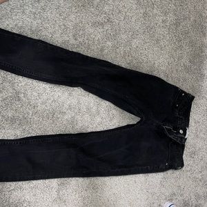 Black Zara jeans